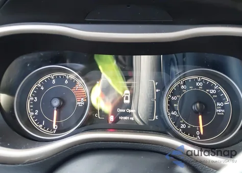 2016 Jeep Cherokee Latitude из США, поврежденный, VIN 1C4PJMCS0GW372235